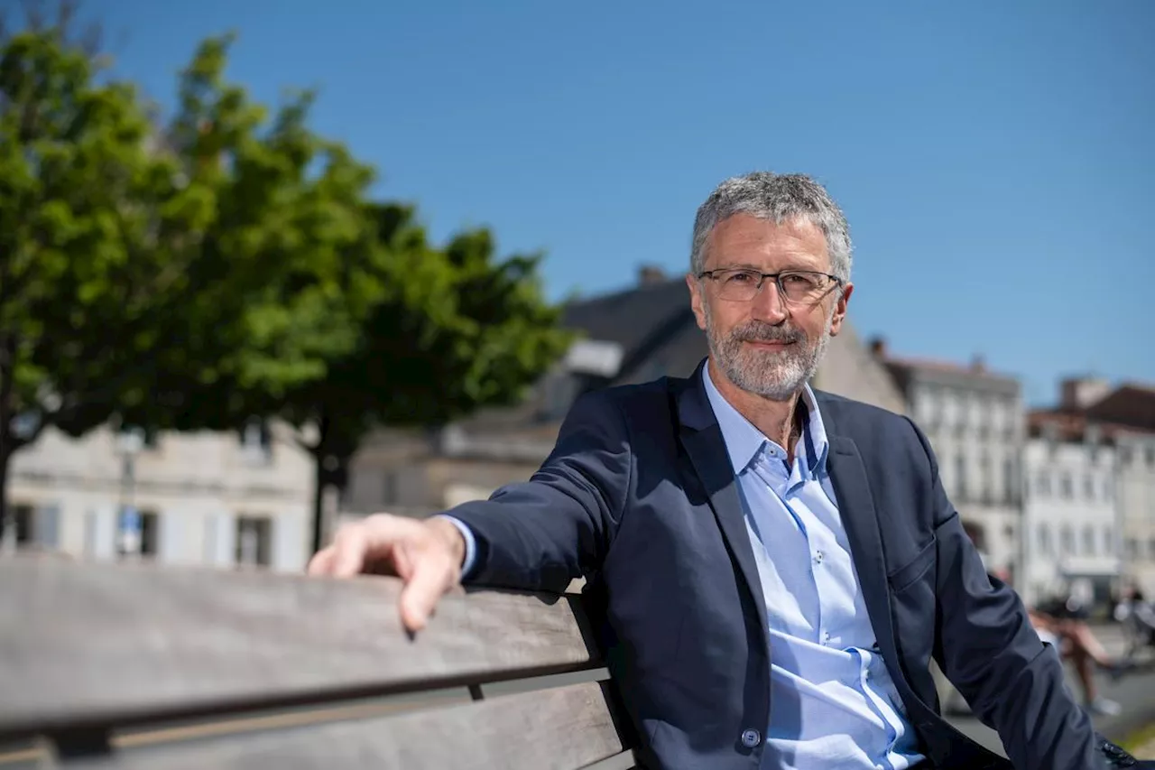 Gérard Blanchard Repreint en tant que Président de l'Université de La Rochelle