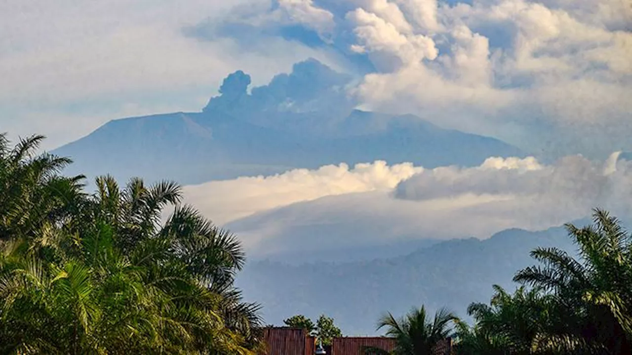 Aktivitas Gunung Marapi Meningkat