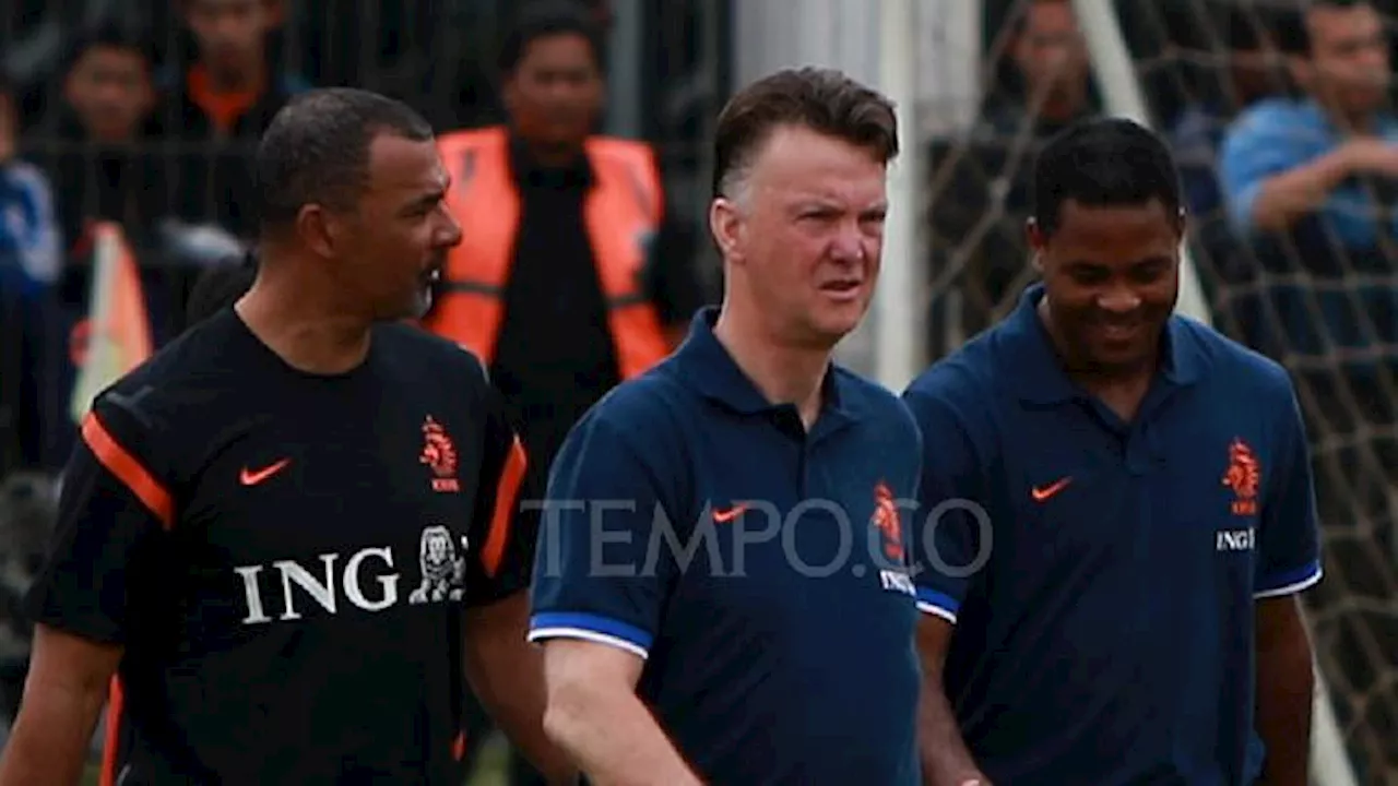 Gullit Bantah Rumor Van Gaal Jadi Dirtek Timnas Indonesia