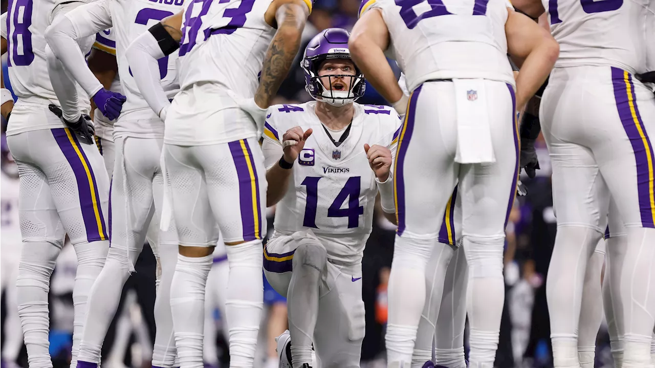 Vikings Seek Passing Attack Rebound for Playoffs