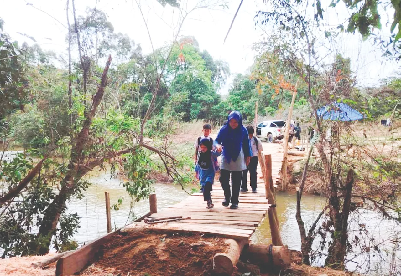 Bridge Construction Brings Relief to Kampung Sungai Taku Residents