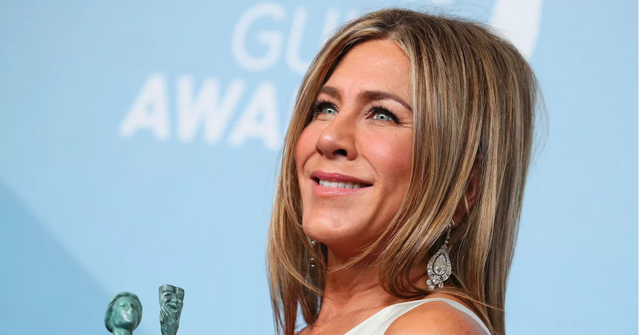 Jennifer Aniston's Secret to Aging Gracefully: Bovine Colostrum Powder