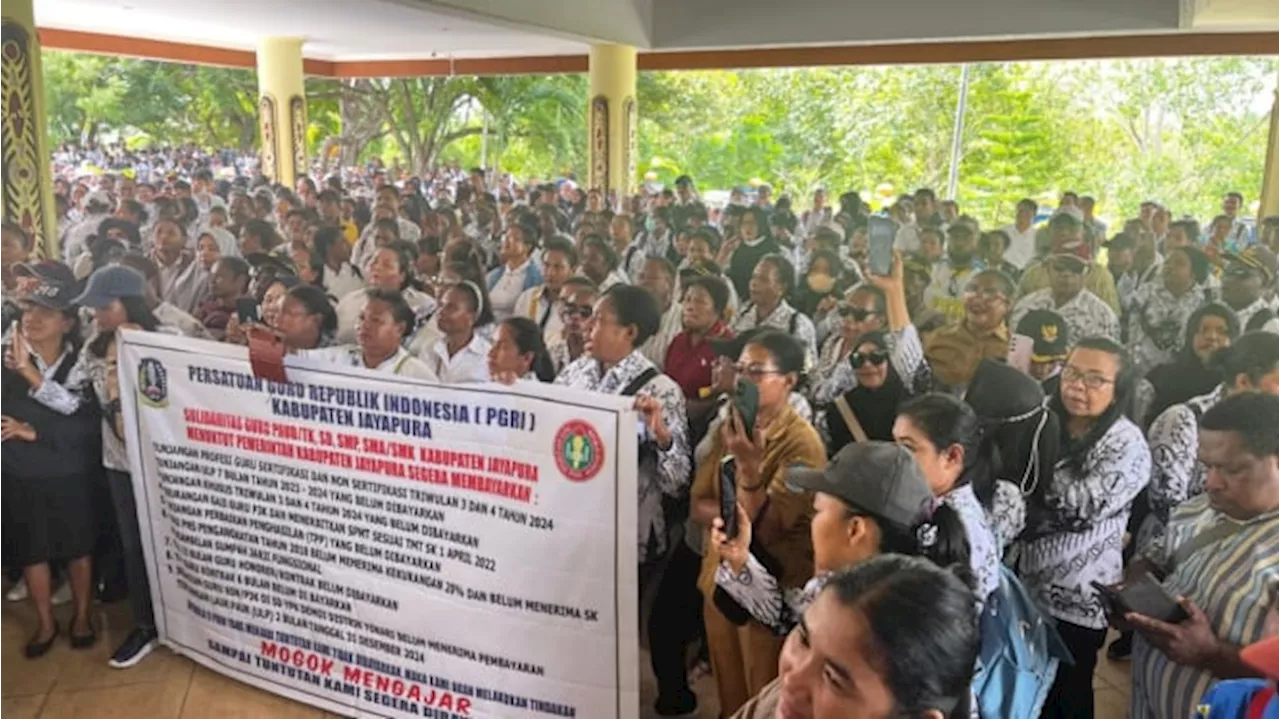 Ratusan Guru di Jayapura Tuntut Pembayaran Uang Lauk Pauk, Ini 9 Tuntutannya!