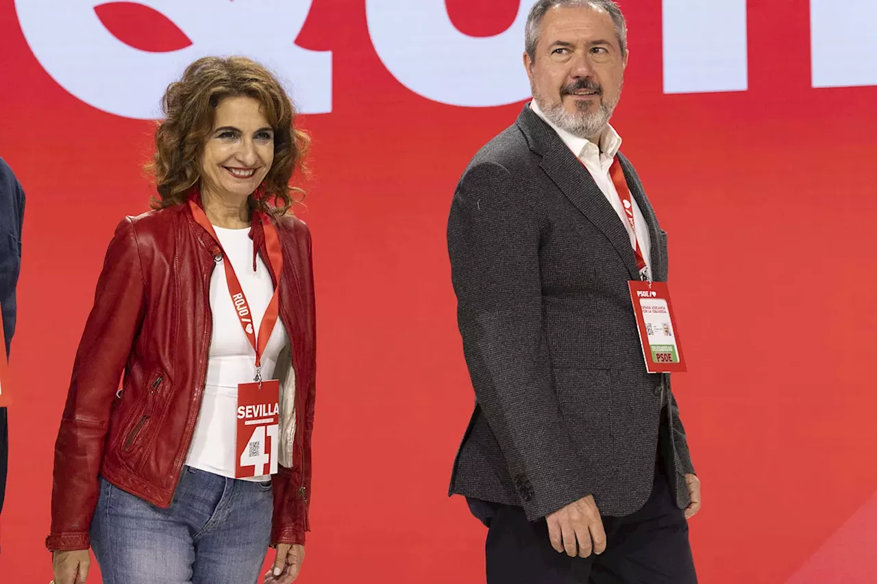 Ferraz sacrifica a Espadas para renovar el PSOE andaluz de la mano de María Jesús Montero