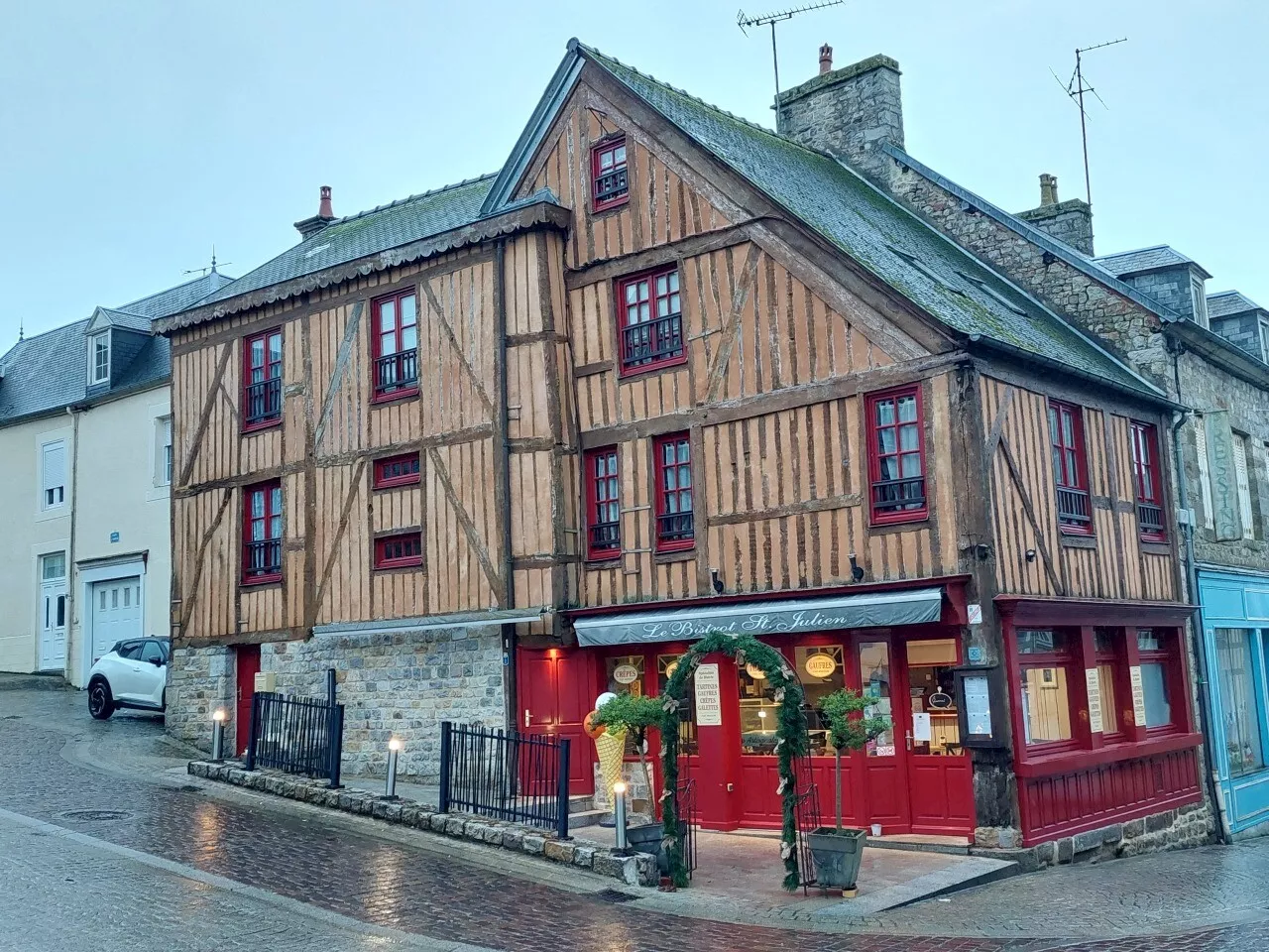 Le Bistrot Saint-Julien change de propriétaires et devient une crêperie