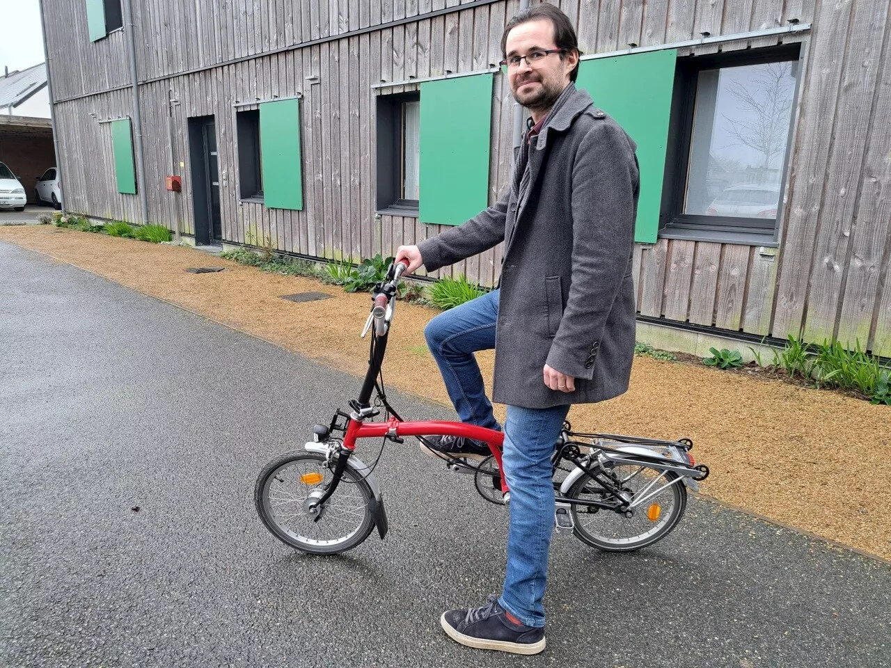 Loire-Atlantique : une école pour (re) apprendre aux adultes à faire du vélo