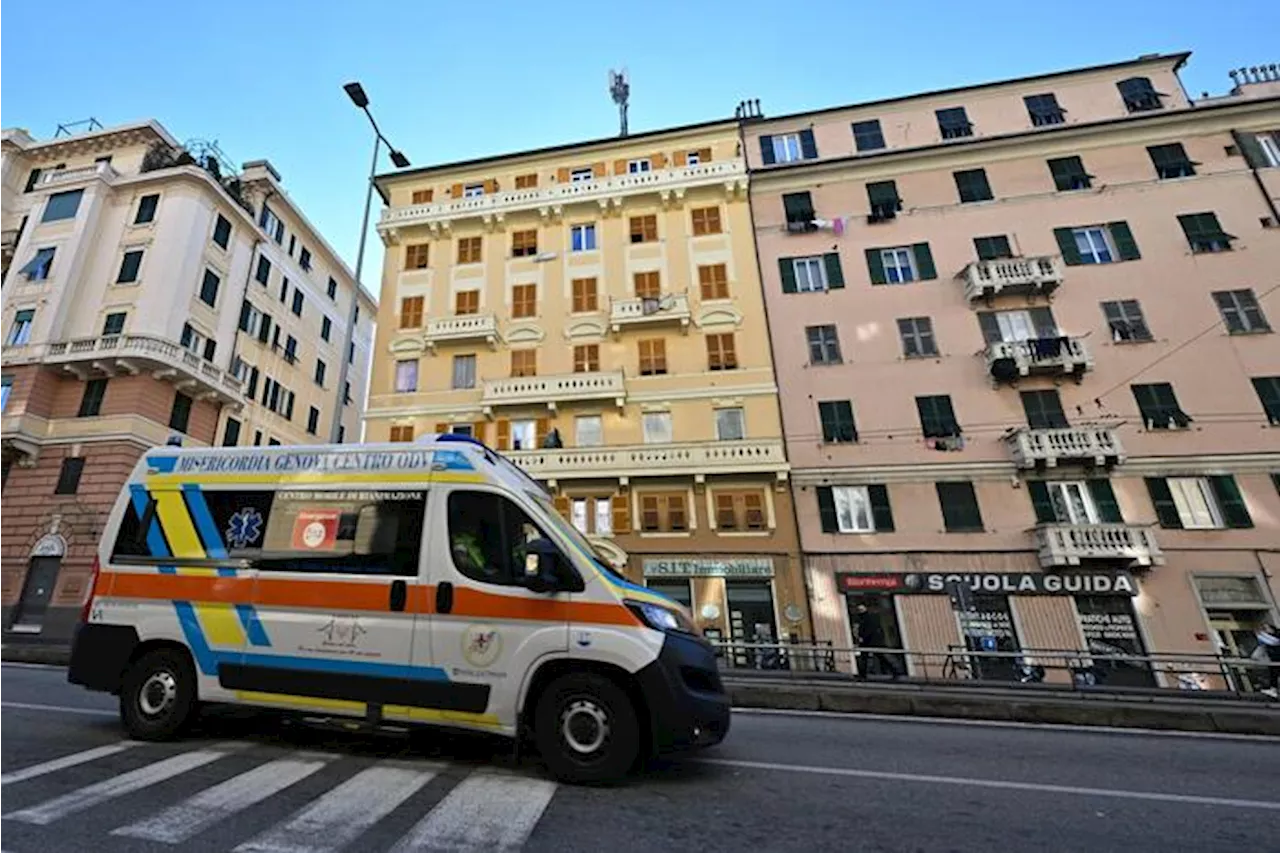 Genova: donna si getta dal quarto piano per paura di perdere figli