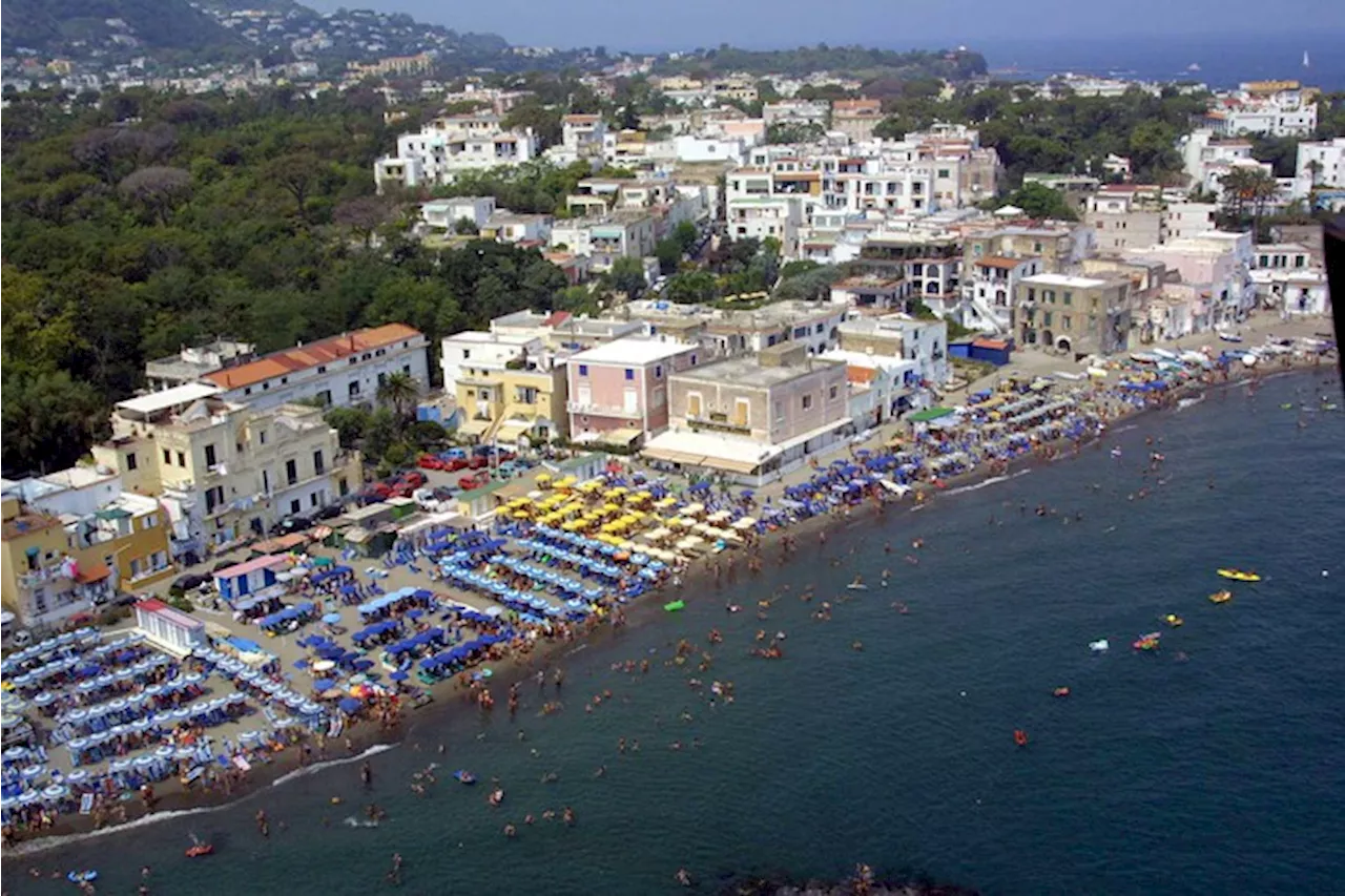 Vulcano Submergedo Antico Scoperto al largo di Ischia