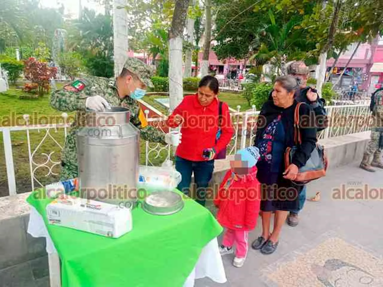 Ejército Mexicano Apoya a Población Vulnerable en Veracruz ante Bajas Temperaturas