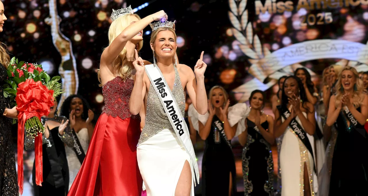 Miss America 1995 Congratulates New Miss America