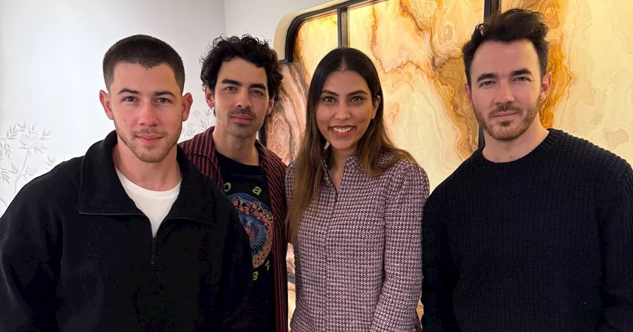 Jonas Brothers Surprise Toronto Fans with Michelin Restaurant Visit