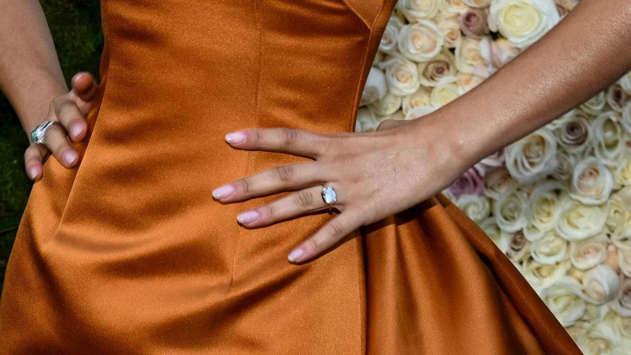 Zendaya's East-West Diamond Engagement Ring Reignites a Trend