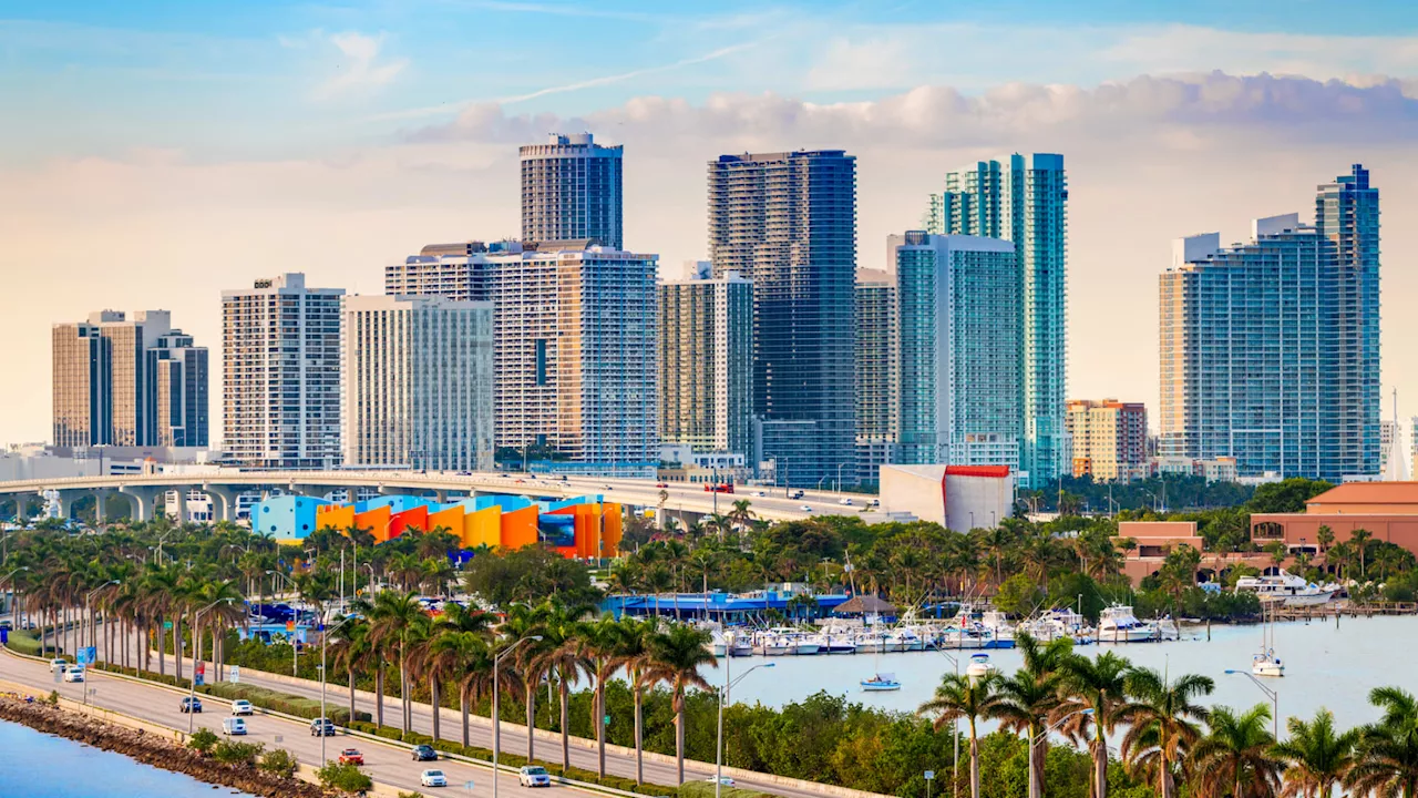 NHL Brings Outdoor Hockey to Florida