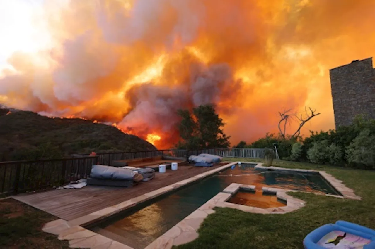 Incendie de Forêt à Pacific Palisades : Des milliers d'habitants évacuent