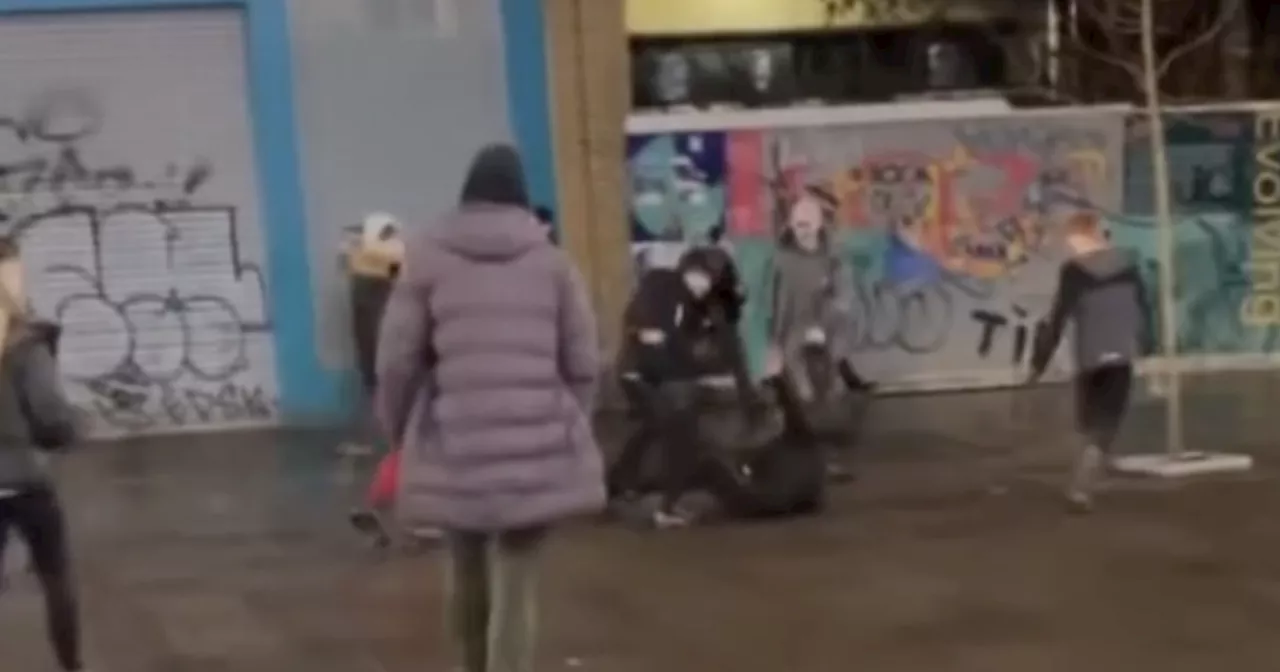 Feral Youth Gang Brutally Attacks Teenage Boy in Glasgow