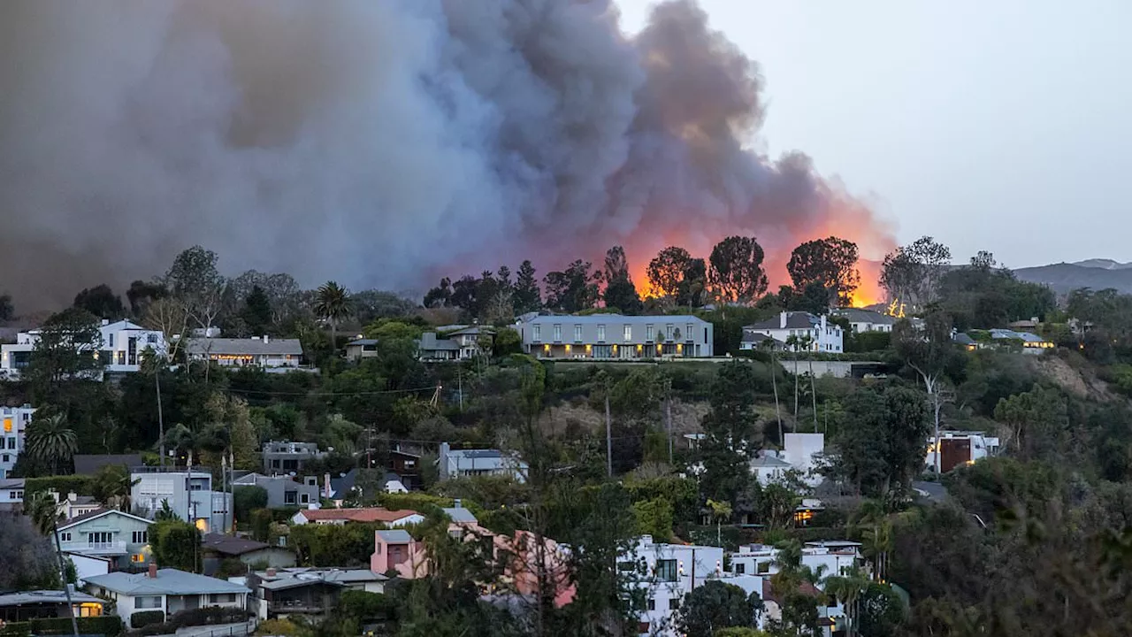 Pacific Palisades Fire Destroys Celebrity Restaurants