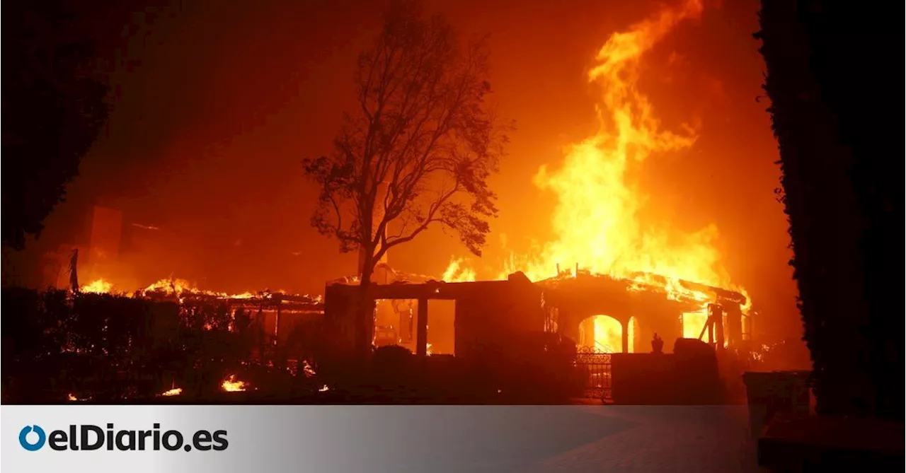 Los incendios de Los Ángeles avanzan sin control y fuerzan la evacuación de 30.000 personas