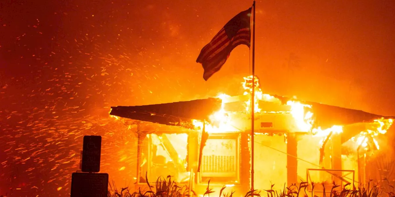 Ascienden a más de 80,000 los evacuados en Los Ángeles por incendios que avanzan sin control