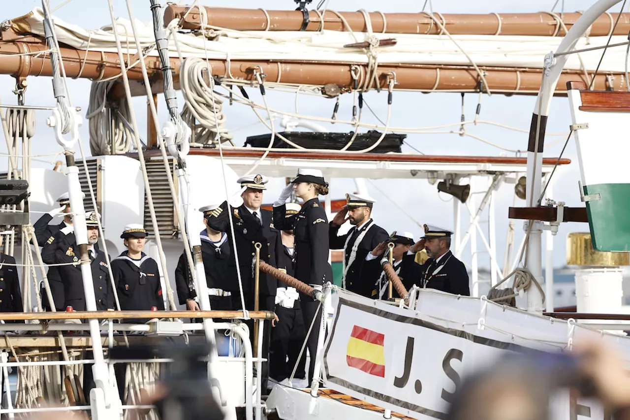 Leonor de Borbón se embarca en el buque escuela Juan Sebastián de Elcano