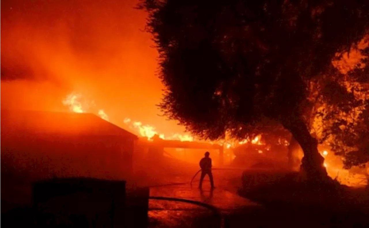 Los Angeles Water Crisis Amid Wildfires