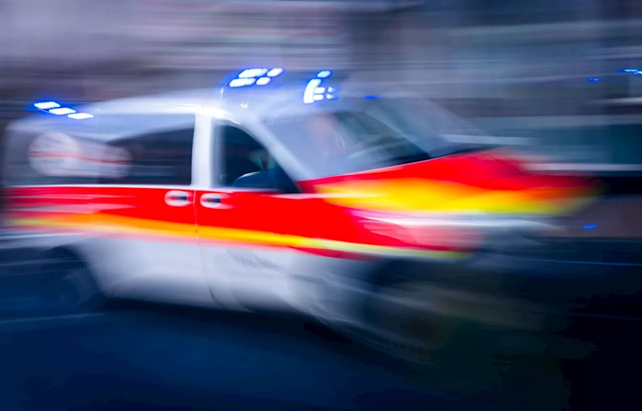 Köln: Fußgängerin bei Unfall lebensgefährlich verletzt