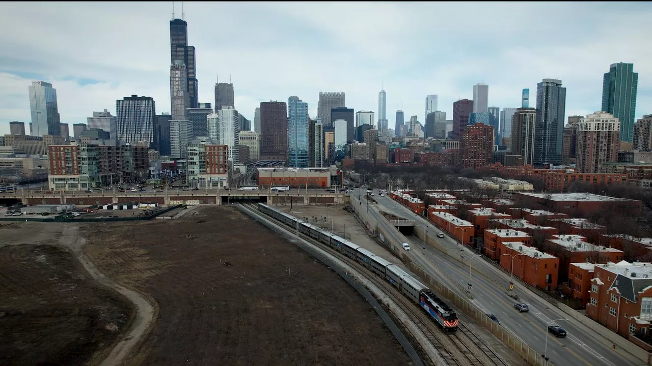 Chicago Forecast: Cold Temperatures and Light Snow Expected for Next Week