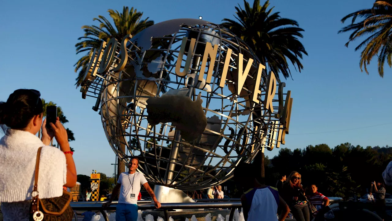 Universal Studios Hollywood Closes Amid Southern California Wildfires