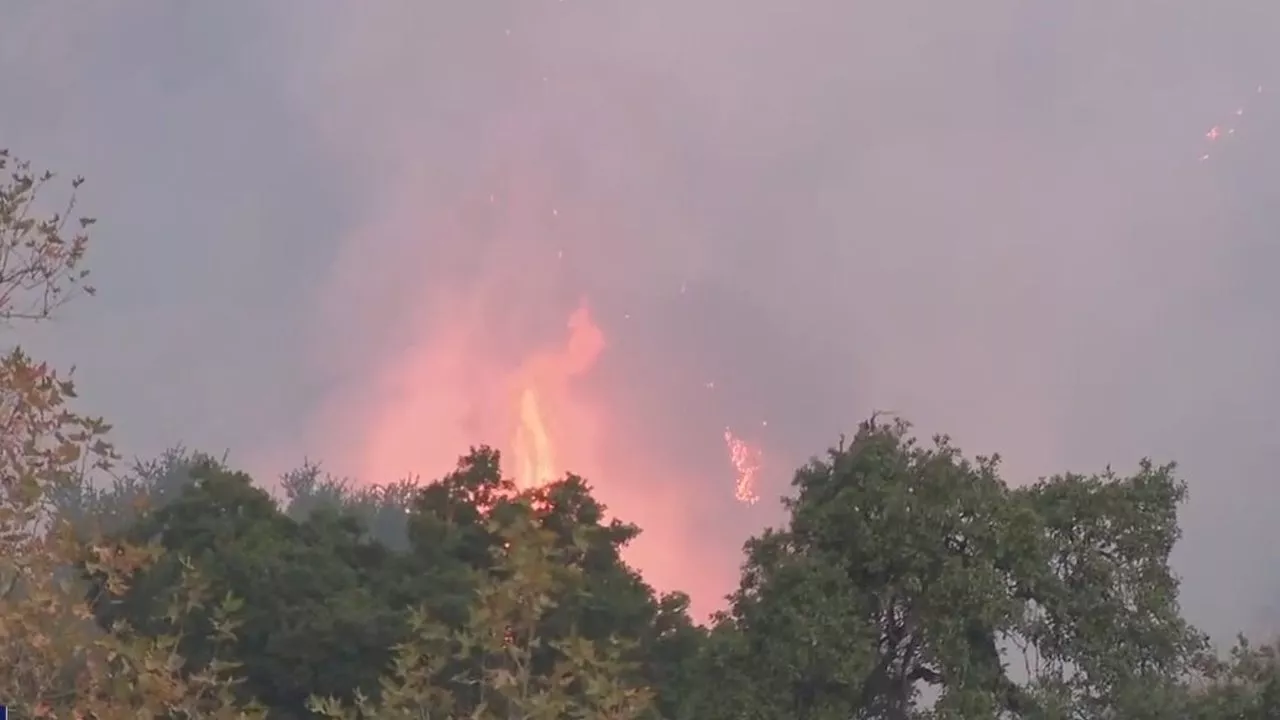 Hurst Fire Scorches 500 Acres in Sylmar, Thousands Evacuated