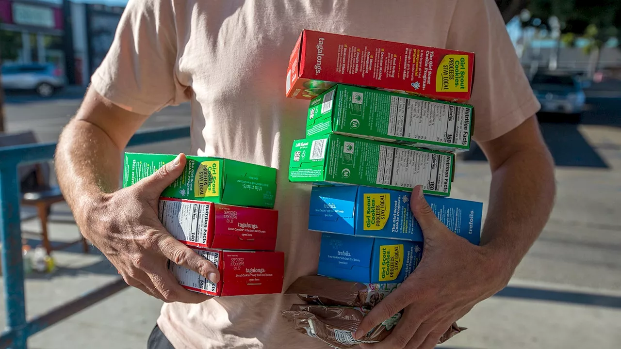 Girl Scouts to Retire Two Cookie Flavors