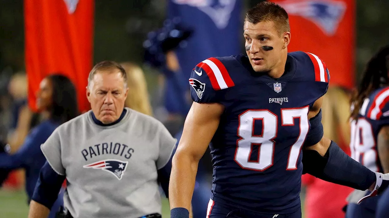 Gronkowski Predicts Belichick's NFL Return