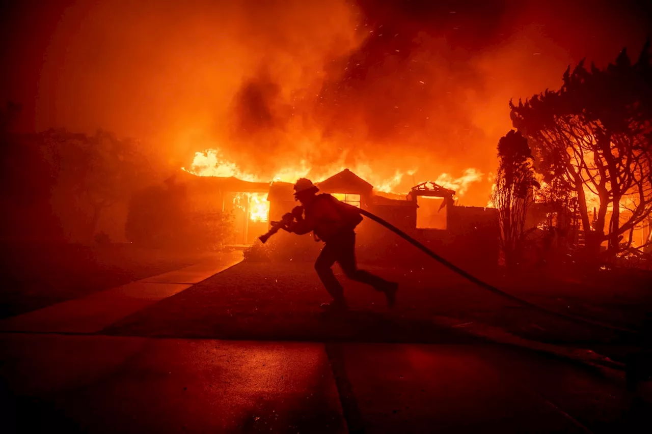 Quebec Sends Firefighting Aircraft to Assist California Wildfires