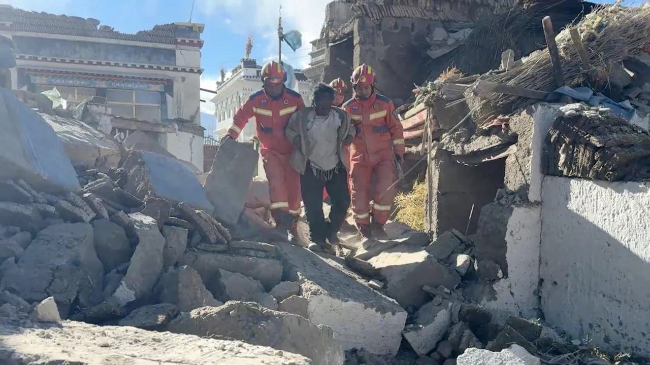 Over 400 Rescued After Powerful Earthquake in Himalayas