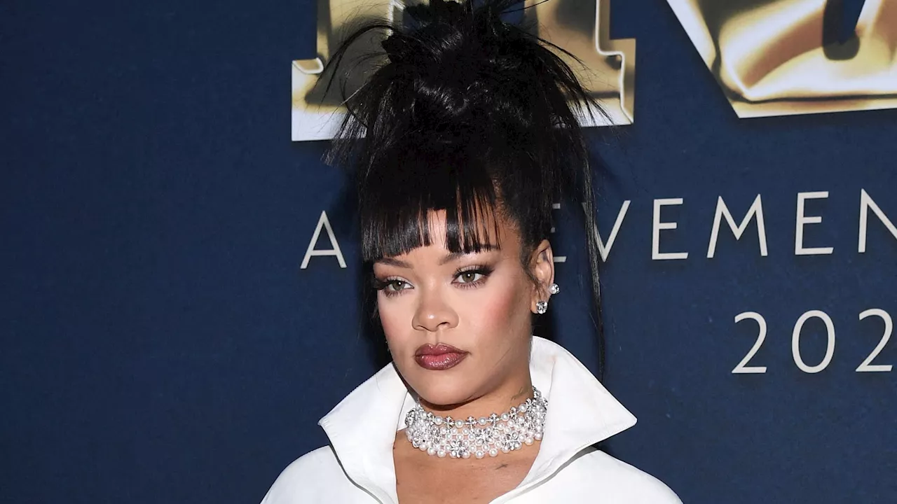 Rihanna plus torride que jamais pour une nouvelle campagne Savage x Fenty