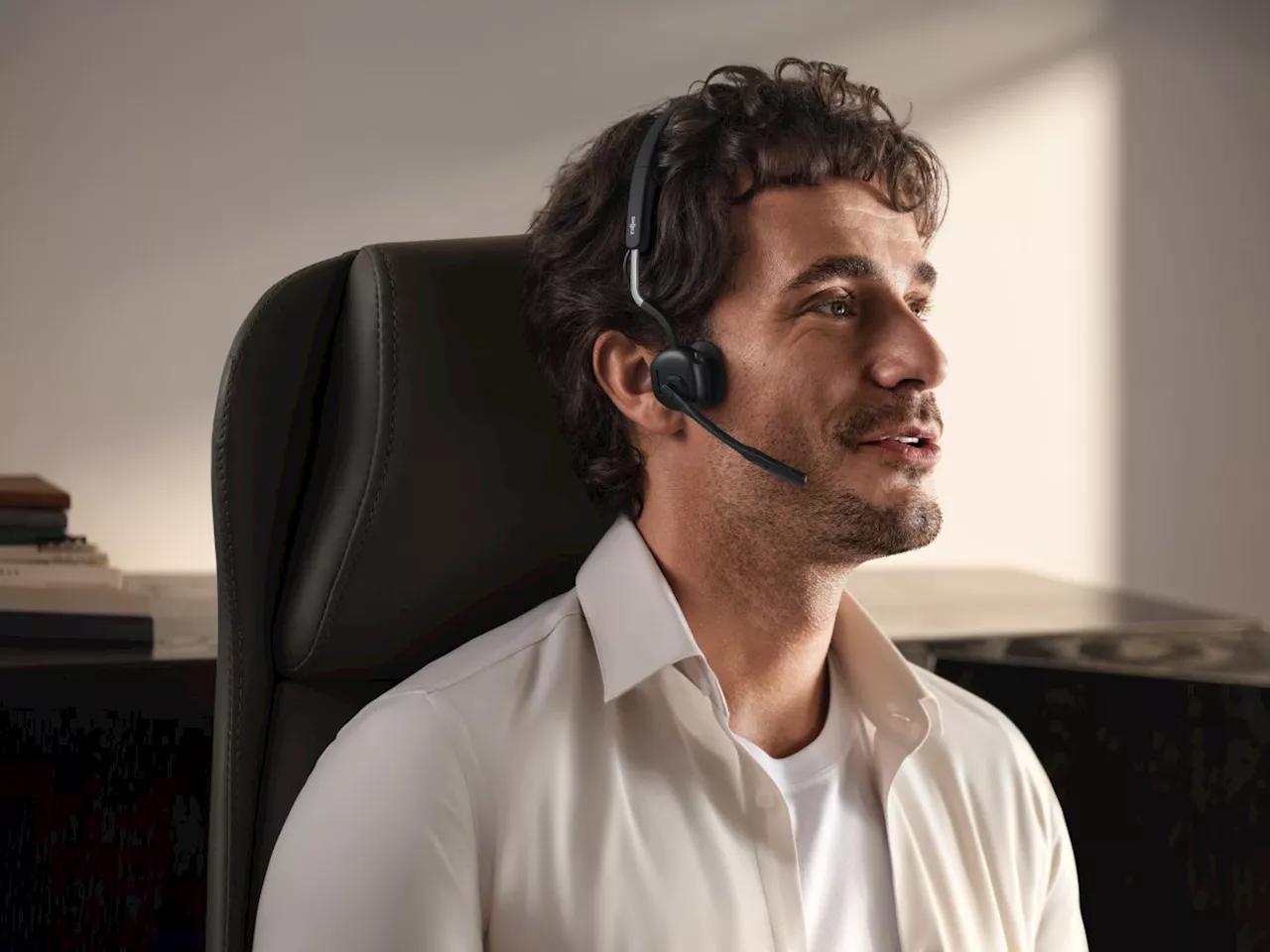 Shokz OpenMeet: Office-Headset mit Knochenleitung und langem Tragekomfort