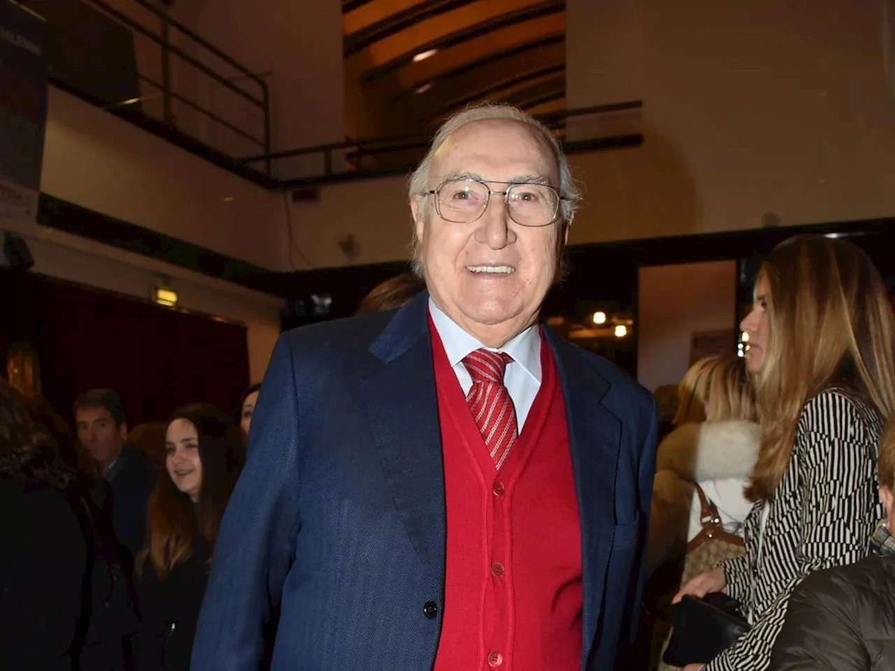 Pippo Baudo smentisce il ricovero per una caduta