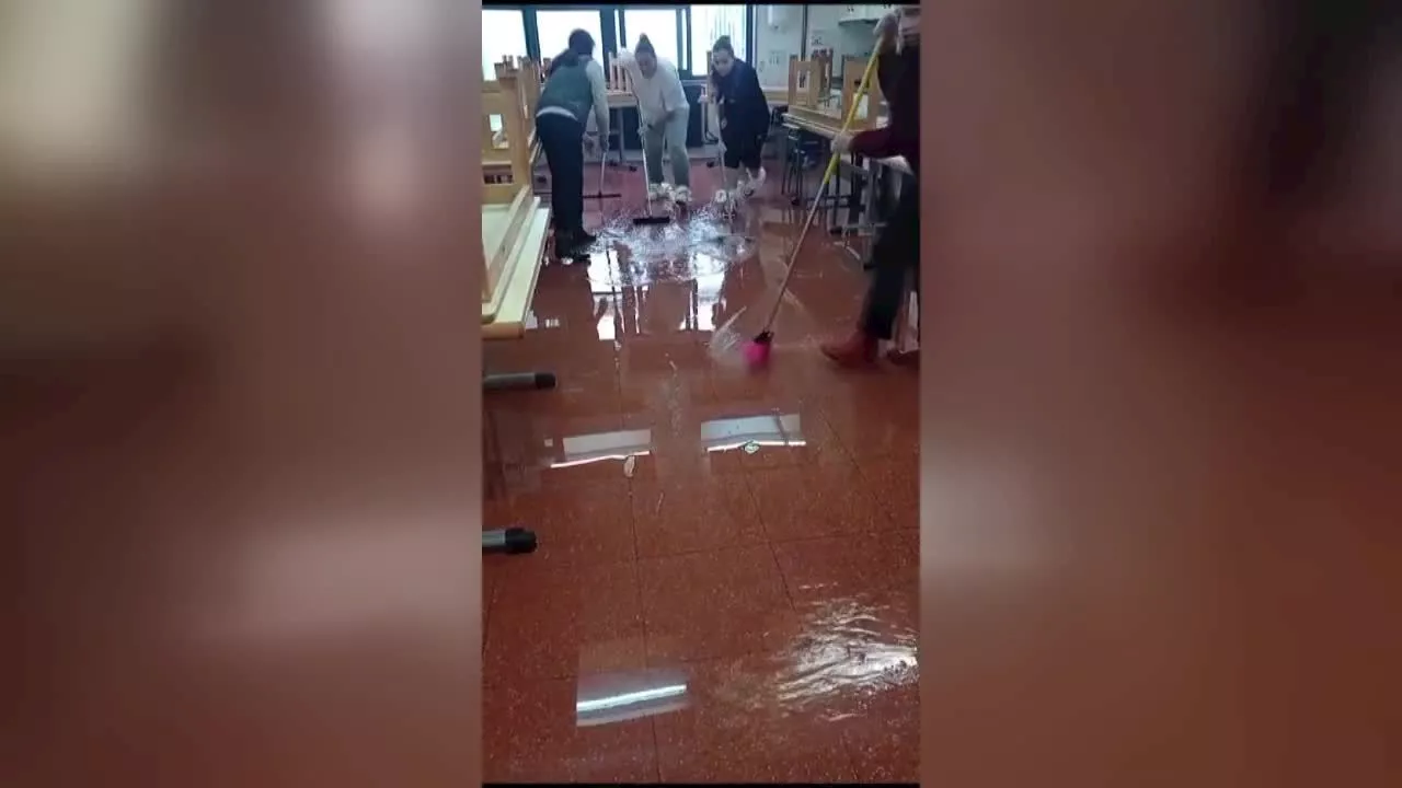 Las fuertes lluvias complican el regreso a clases en Galicia