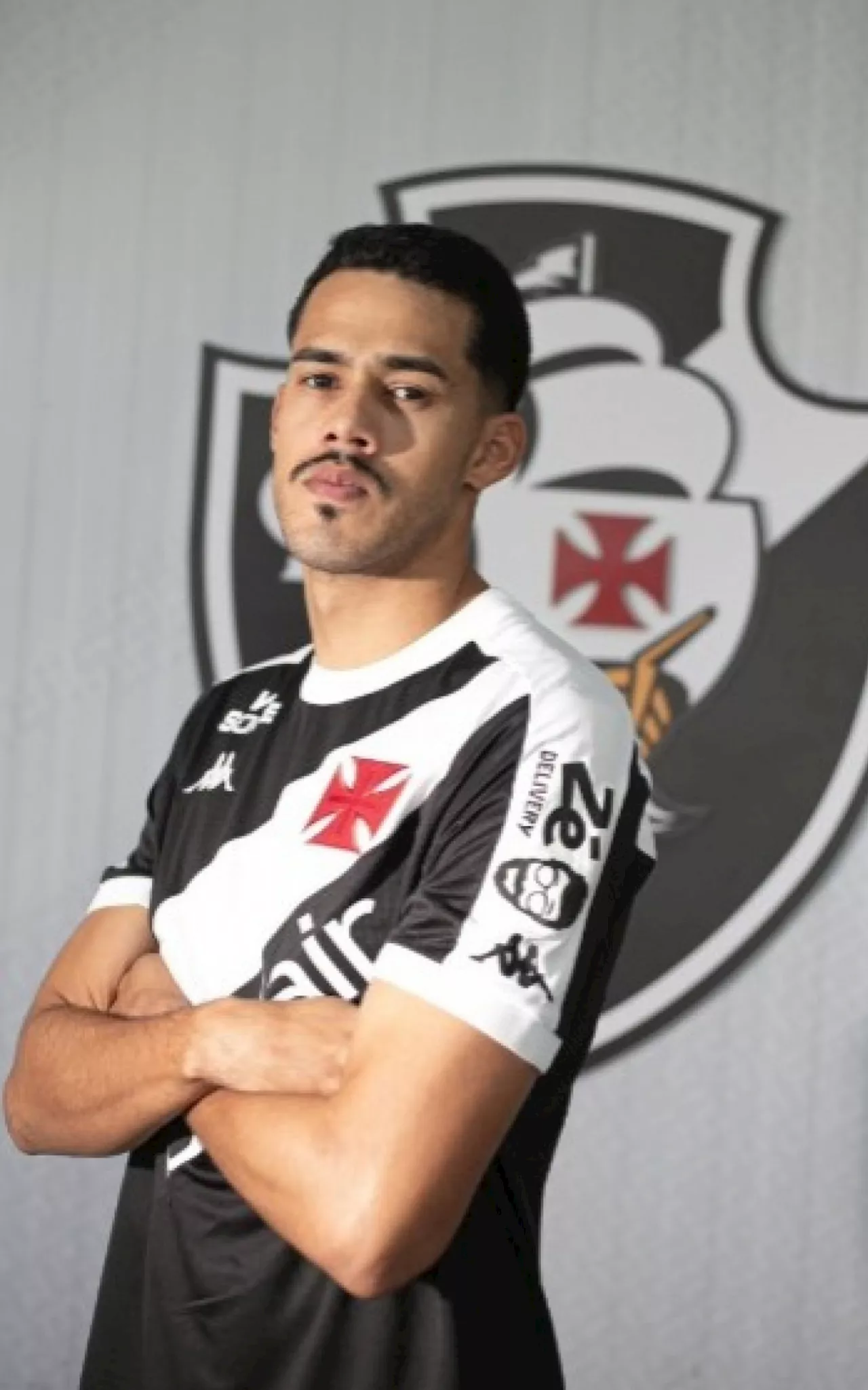 Vasco anuncia contratação do zagueiro Lucas Oliveira para temporada de 2025