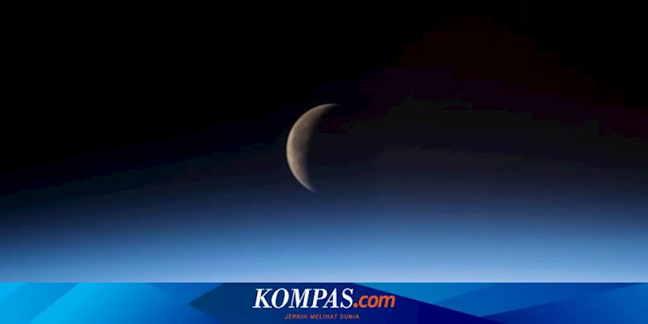 Foto Canggih Bulan Sabit Tua dari ISS