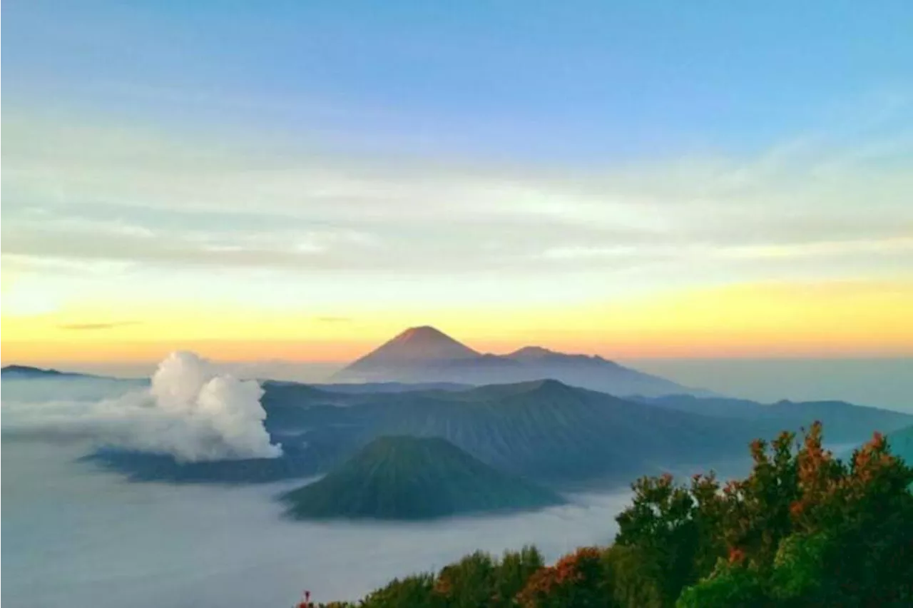 Jelajah Keindahan Gunung Bromo dengan Jeep Hartop