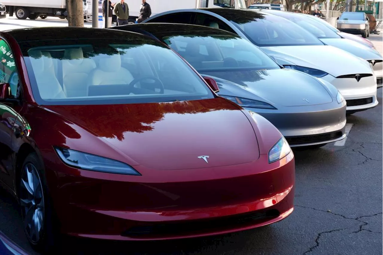 NHTSA Investigates Tesla's Smart Summon After Reports of Crashes