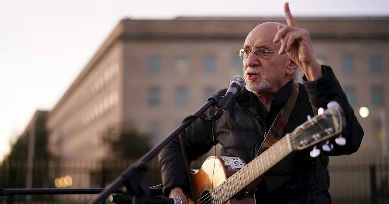 Le musicien Peter Yarrow du trio folk Peter, Paul and Mary est décédé à 86 ans