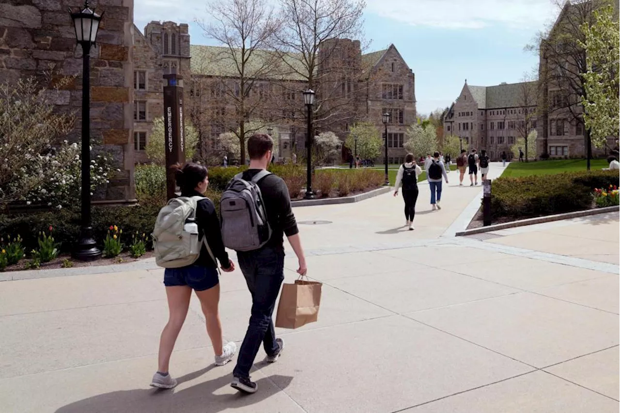 College Costs Decline for Public Universities