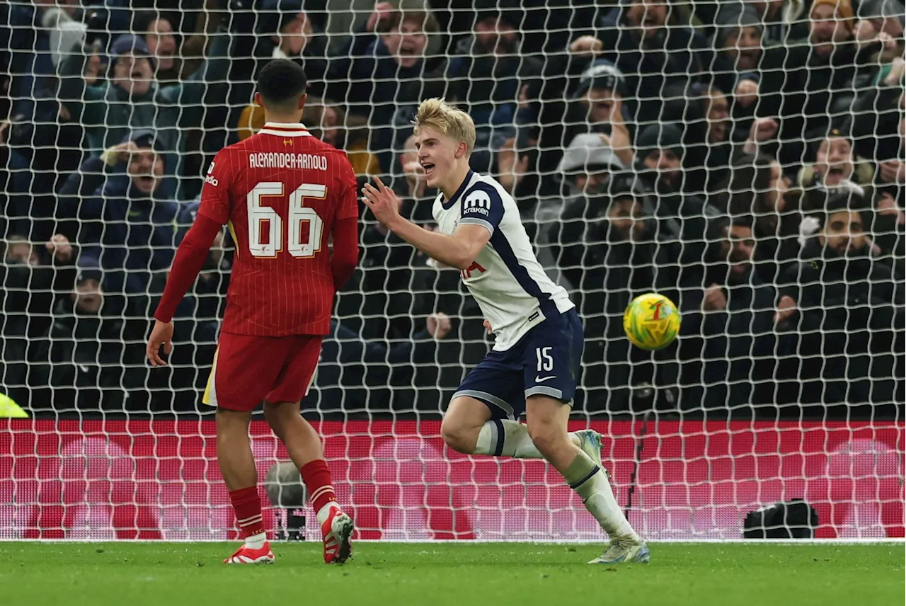 VAR-avgjørelse og kontroversiell scoring i Tottenham - Liverpool