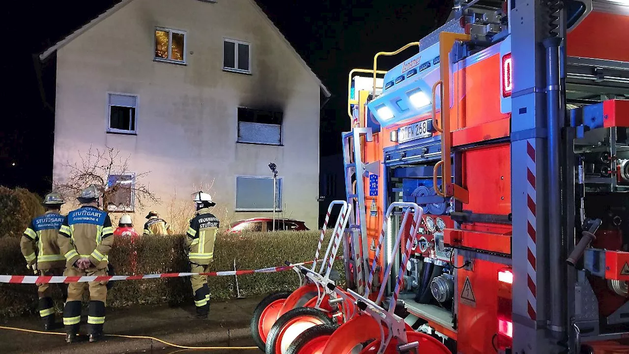 Zwei Tote bei Brand in Mehrfamilienhaus in Stuttgart