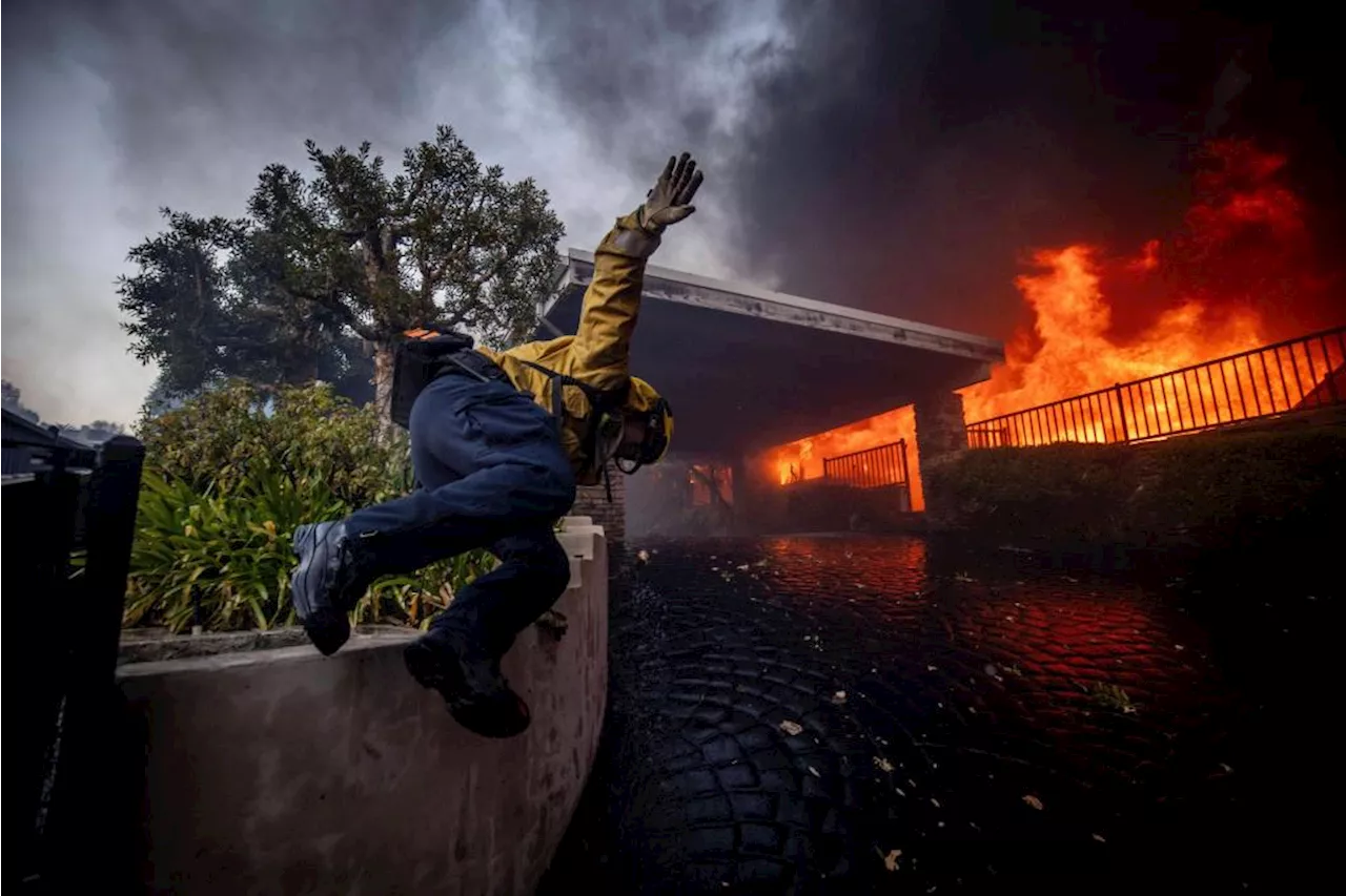 Palisades Fire Rages Through Pacific Palisades