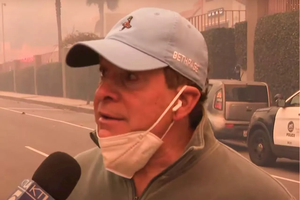 Bruce Willis Helps Clear Road for Fire Trucks During California Wildfire