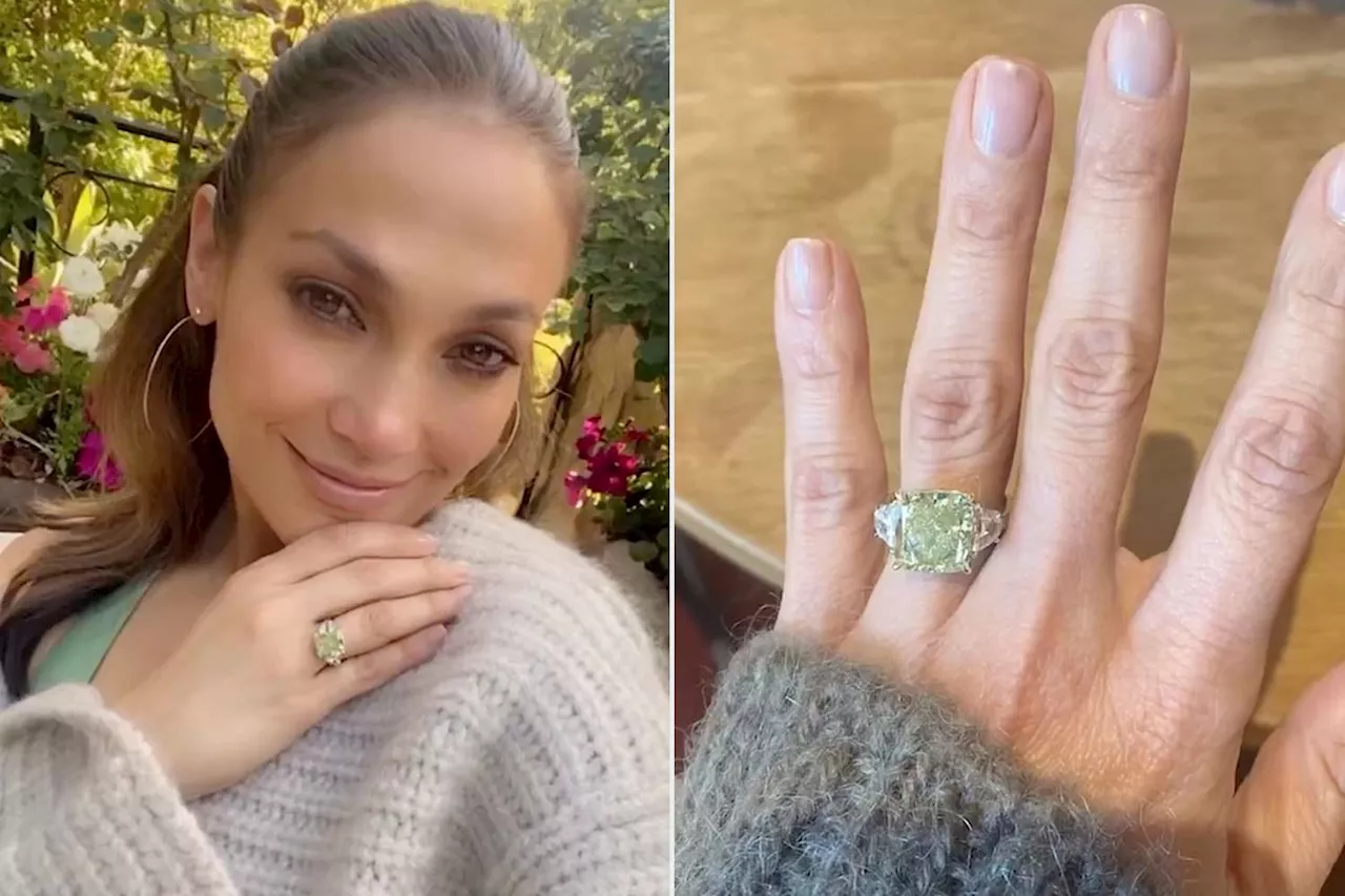 Ben Affleck and Jennifer Lopez Finalize Divorce, Lopez Keeps Green Diamond Ring