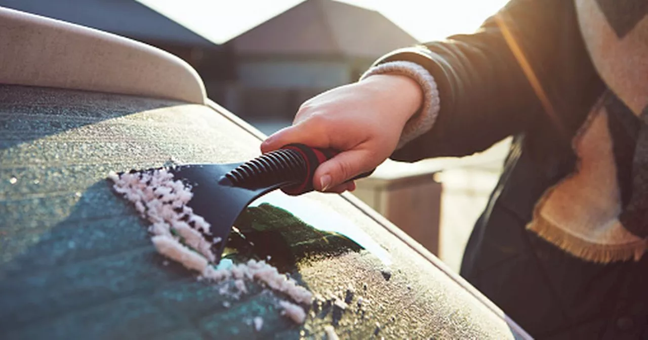 Frozen Windscreen Hack Could Damage Your Car