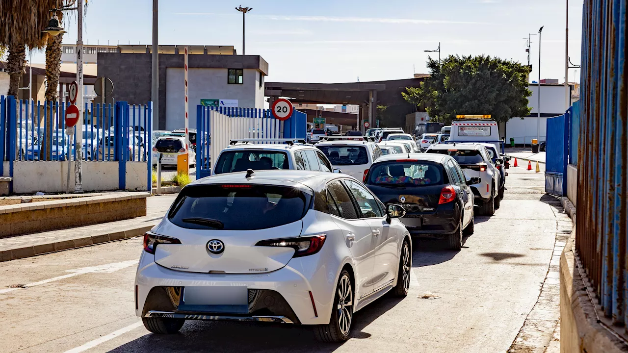 Camión con electrodomésticos cruza frontera de Beni Enzar