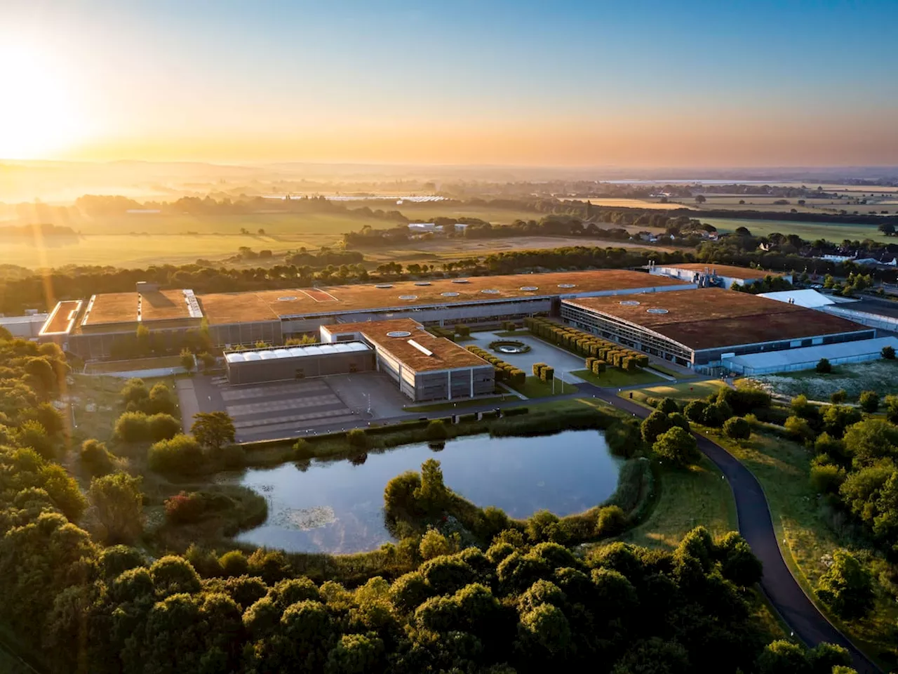 Rolls-Royce Invests £300 Million in Goodwood Facility for Future of Luxury